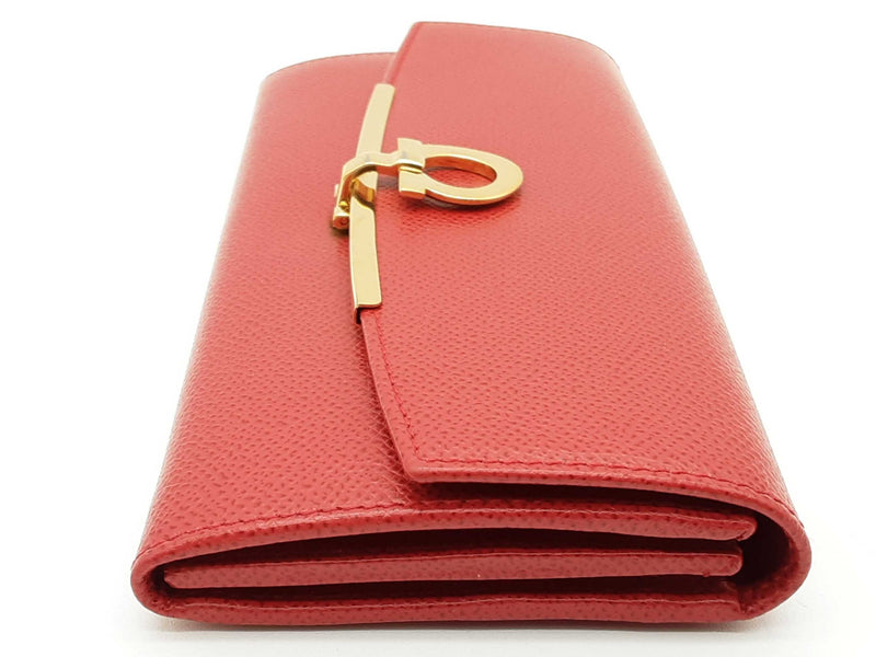 Salvatore Ferragamo Gancini Red Leather Continental Wallet Do0725lxzde