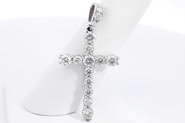 0.46ctw Diamond Cross Pendant In 18k White Gold 4.7 Grams Eb0125orxsa