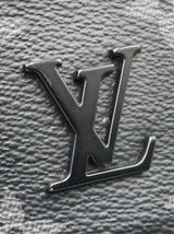 Louis Vuitton Monogram Eclipse District Mm Messenger Bag Fw0525exzdu