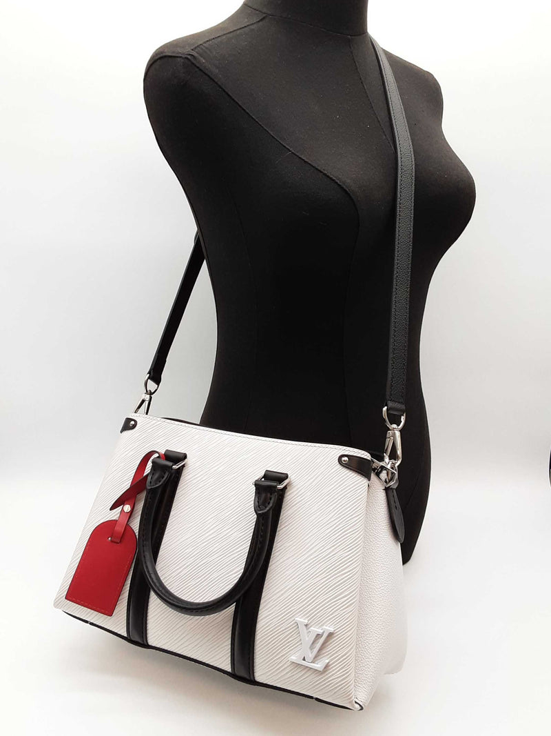 Louis Vuitton Soufflot White Epi Leather Crossbody Bag Do0325lwxzde