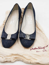 Salvatore Ferragamo Denim Print Vara Pumps Size 5.5 Eb1125ixdu