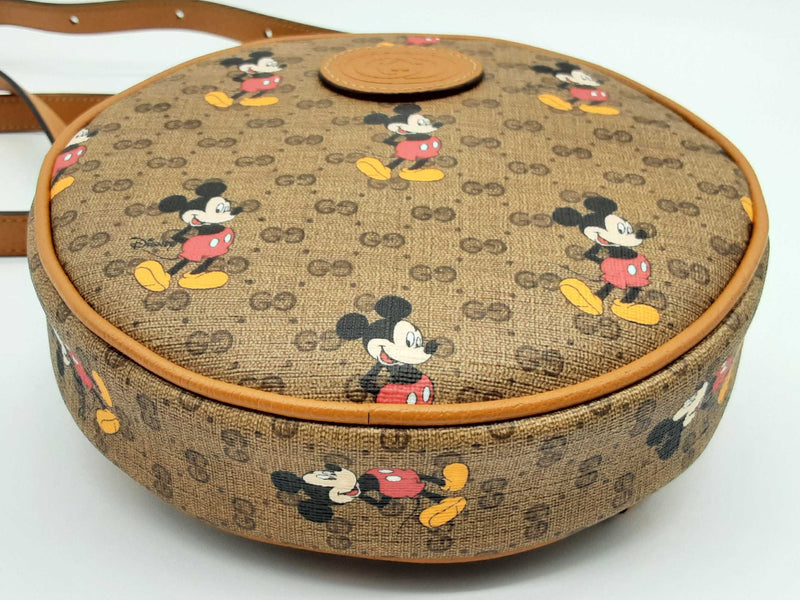 Gucci X Disney Mickey Mouse Gg Supreme Canvas Mini Round Backpack Do0524rrxde