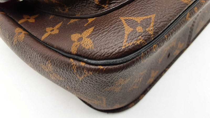Louis Vuitton Passy Chain Shoulder Bag In Monogram Coated Canvas Fw0825erxdu