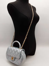 Chanel 24c Coco Light Blue Iridescent Quilted Leather Crossbody Bag Do0925pxzxde