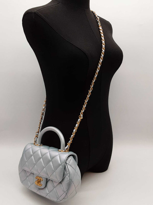 Chanel 24c Coco Light Blue Iridescent Quilted Leather Crossbody Bag Do0925pxzxde