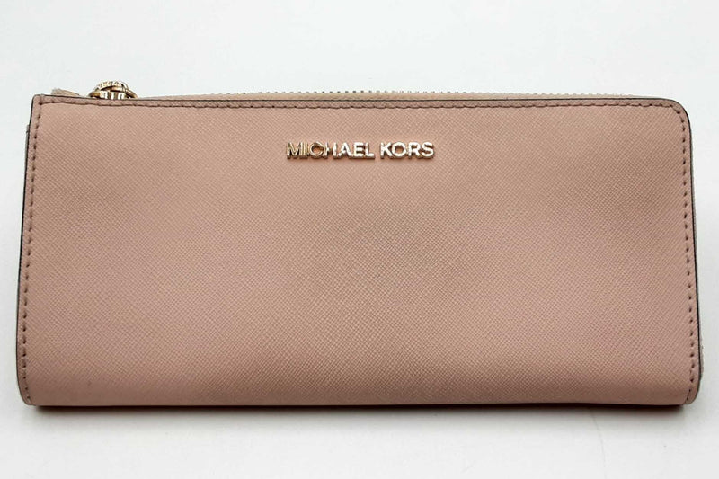 Michael Kors Jet Set Travel Pink Saffiano Leather Quarter Zip Wallet Eb0125wxdu