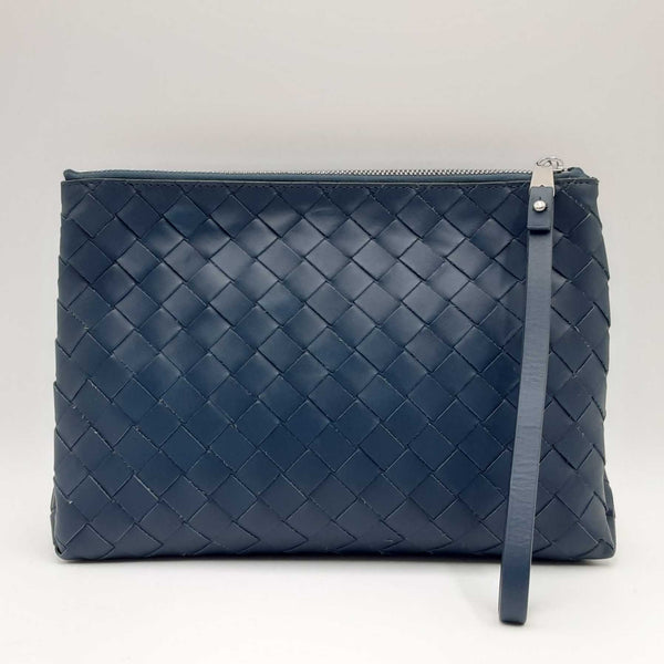 Bottega Veneta Intrecciato Strapped Blue Leather Pouch Bag Hslirzsa