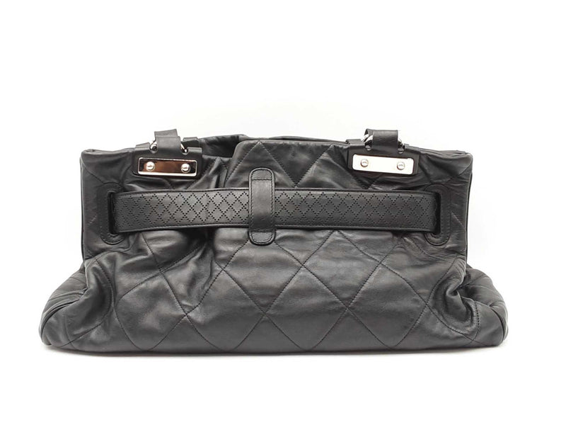 Chanel Mademoiselle Door Latch Tote In Diamond-quilted Black Leather Fw0925rxzdu