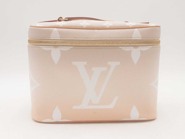 Louis Vuitton Monogram Giant By The Pool Nice Bb Brume Travel Bag Sd0825rwzsa