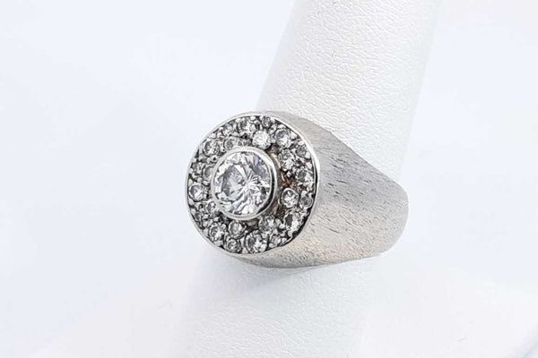 Approx. 1.51ctw Diamond Ring In 10k White Gold 13.1 Grams Size 7.5 Eb1024iersa