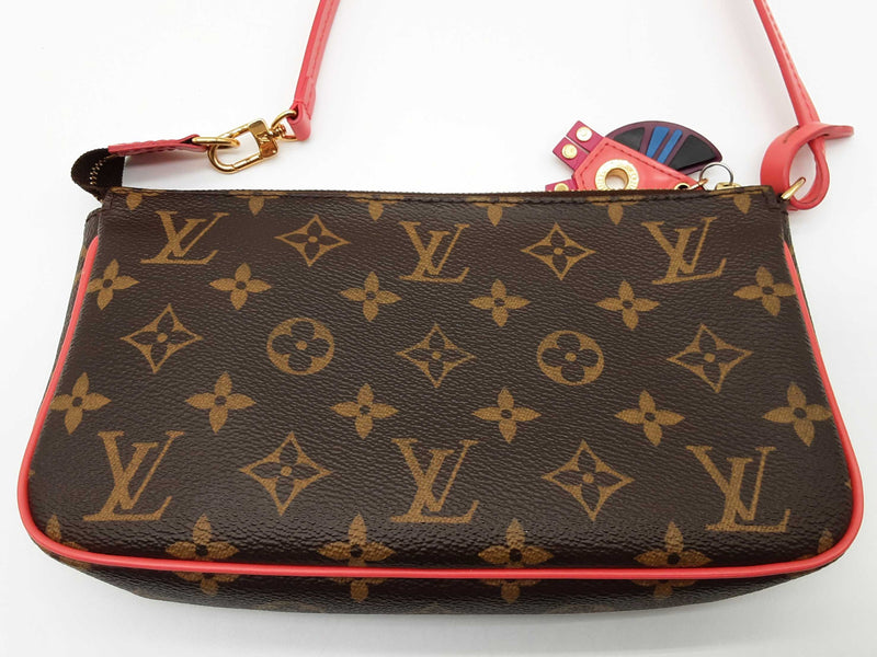 Louis Vuitton Pochette Totem Brown Monogram Shoulder Bag Do0325rrxde