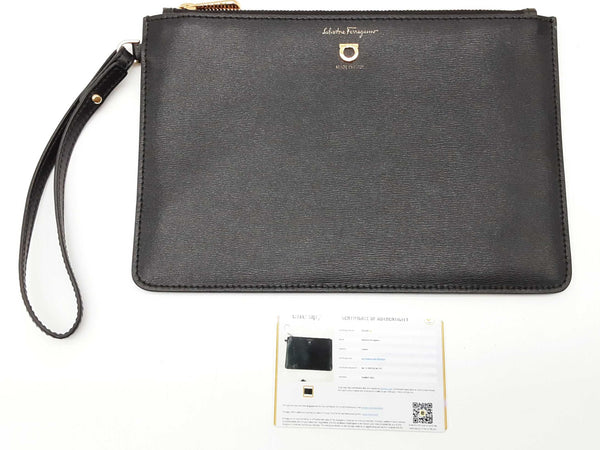 Salvatore Ferragamo Black Leather Zip Flat Pouch Wristlet Clutch Do0525lorde
