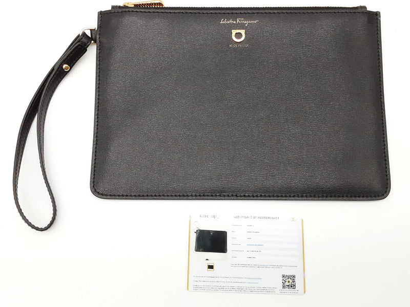 Salvatore Ferragamo Black Leather Zip Flat Pouch Wristlet Clutch Do0525lorde
