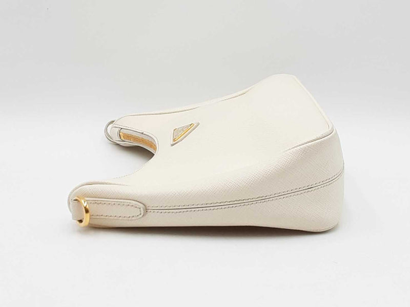 Prada Re-edition 2005 Hadbag In Ivory Saffiano Leather Fw0325szxdu