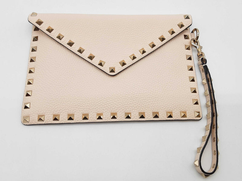 Valentino Garavani Rockstud Beige Creme Flat Pouch Wristlet Clutch Do1025oorde