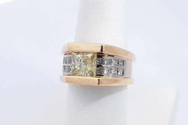 Approx. 2.85ctw Diamond Ring In 18k Yellow Gold 21.2 Grams Size 8 Eb1124ocxzsa