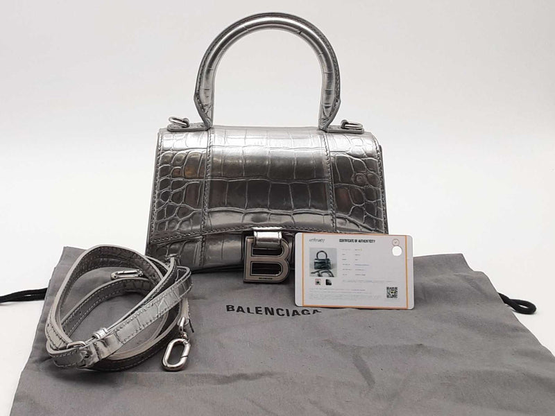 Balenciaga Hour Glass Silver Handbag Aa0426wrzsa – Max Pawn