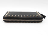 Valentino Garavani Rockstud Zippered Wallet In Black Grained Leather Fw1225oirdu