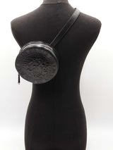 Balmain Embossed Black Leather Round Clutch Belt Bag Fw1025orxdu