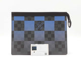Louis Vuitton Limited Ed. Pochette Voyage Mm In Damier Giant Pixel Fw0526oxzdu
