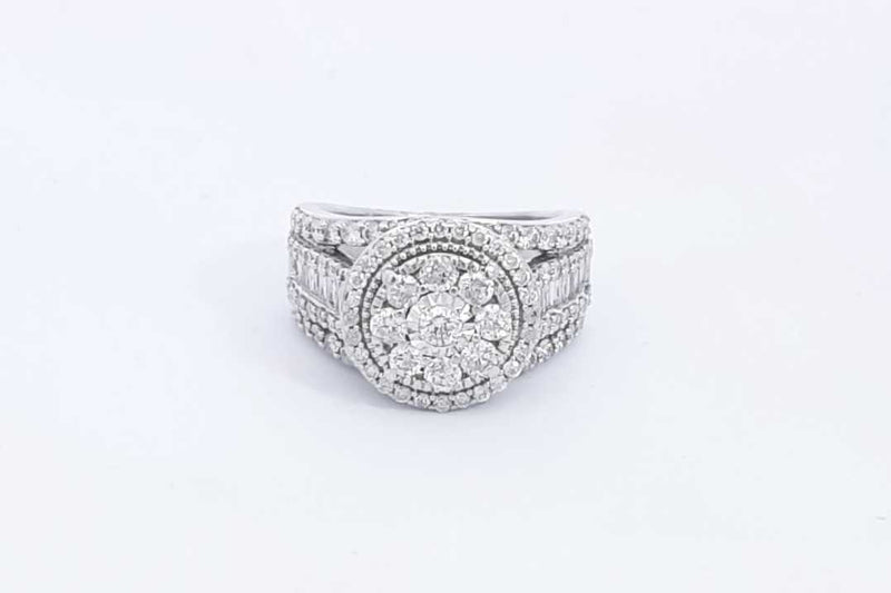 2.21 Cttw Diamond 10k White Gold Ring 8.39 Grams Size 7 Aa0524worsa