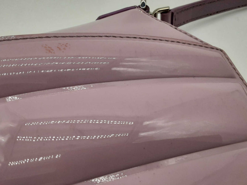 Givenchy Lock Antigona Lilac Quilted Patent Leather Shoulder Bag Do1024wxzde