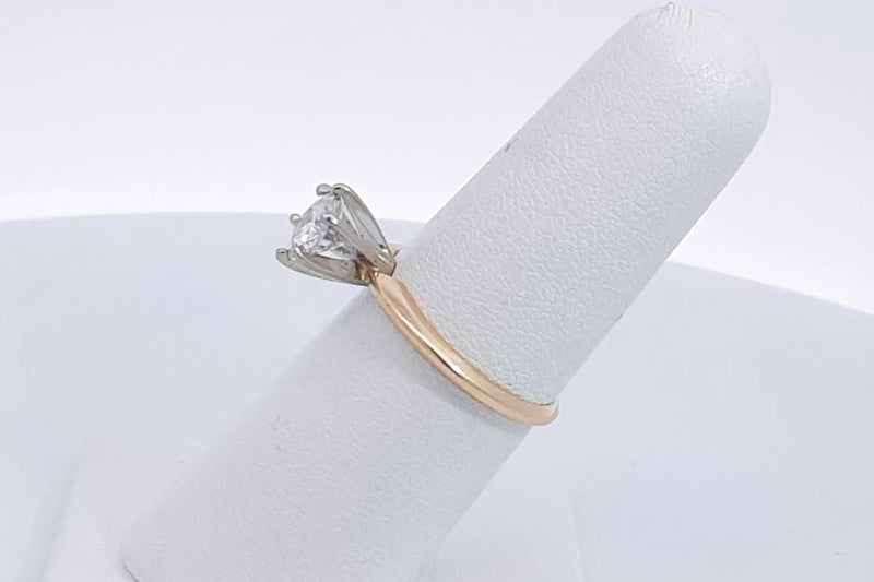 Approx. 0.7ctw Diamond Ring In 14k Yellow Gold 2.5 Grams Size 6.5 Eb1024rxzsa