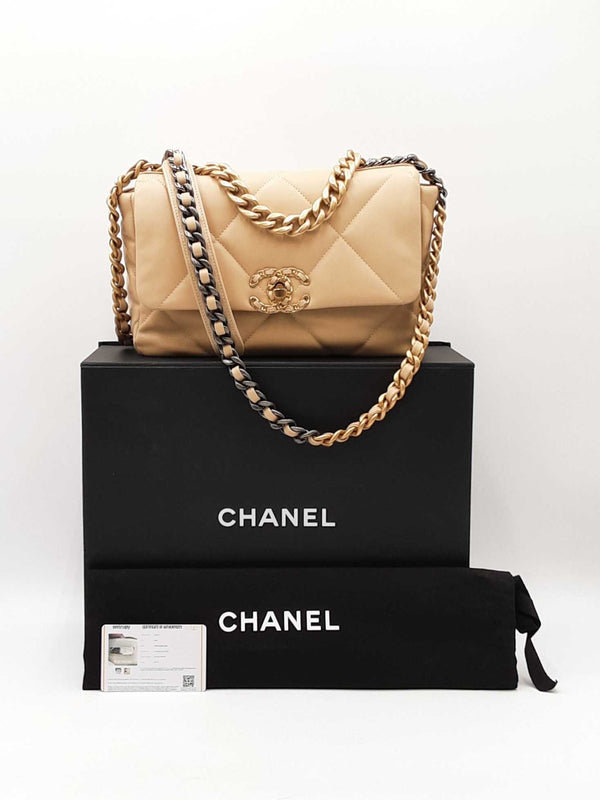 Chanel 19 Beige Diamond-quilted Leather Flap Bag Fw0825ozxzdu