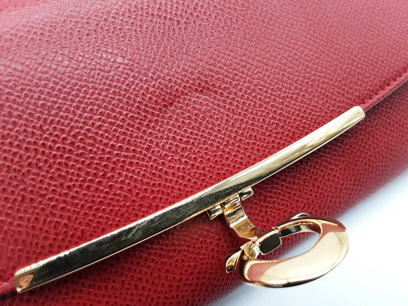 Salvatore Ferragamo Gancini Red Leather Continental Wallet Do0725lxzde