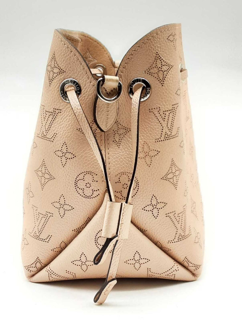 Louis Vuitton Perforated Monogram Mahina Bella Bucket Bag Eb0924loxzde