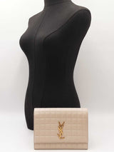 Yves Saint Laurent Cassandre Pouch In Ecru Matelassé Carré Lambskin Fw0926wzxdu