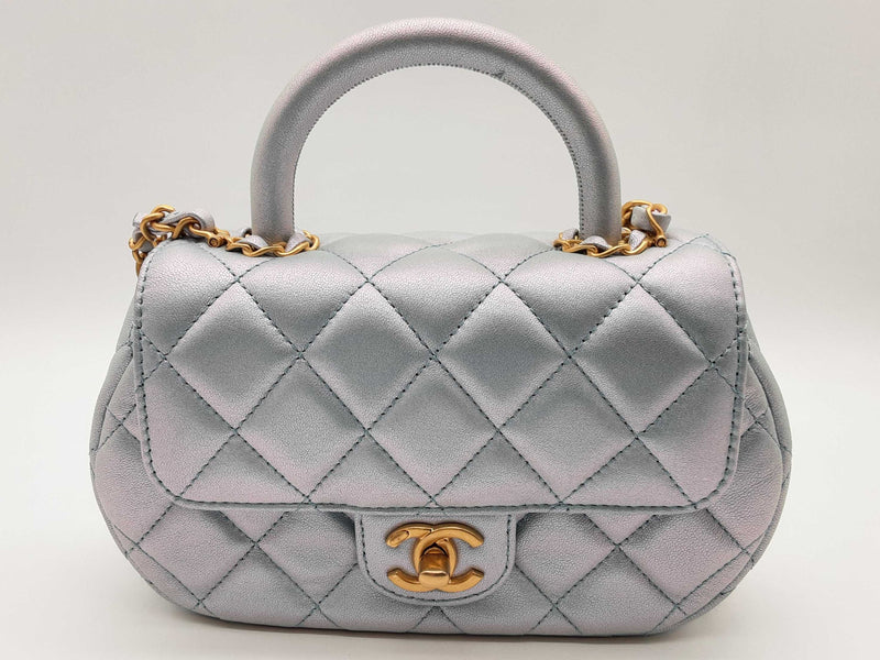 Chanel 24c Coco Light Blue Iridescent Quilted Leather Crossbody Bag Do0925pxzxde