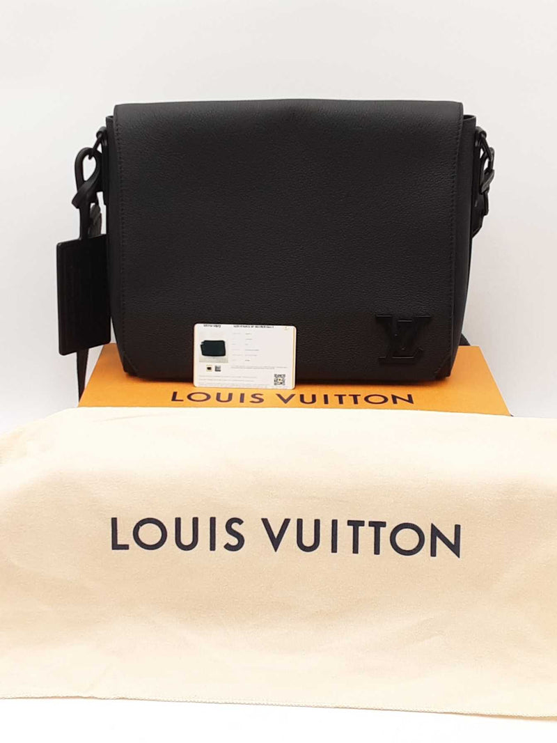 Louis Vuitton Takeoff Messenger Pm Black Leather Crossbody Sd0425lwxzdu