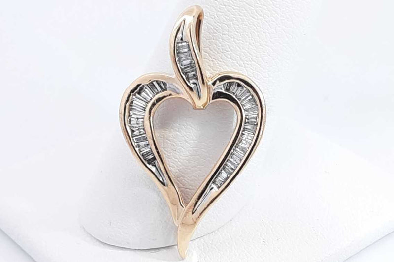 Approx. 0.28ctw Diamond Heart Pendant In 10k Yellow Gold 2.7 Grams Eb1124crsa