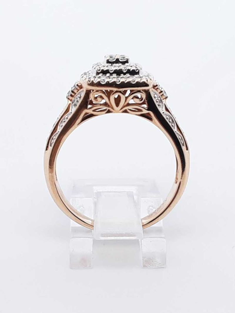 Keepsake 0.48 Cttw Diamond & 10k Gold Halo Ring 5.4 Grams Size 8.5 Fw0725orxdu