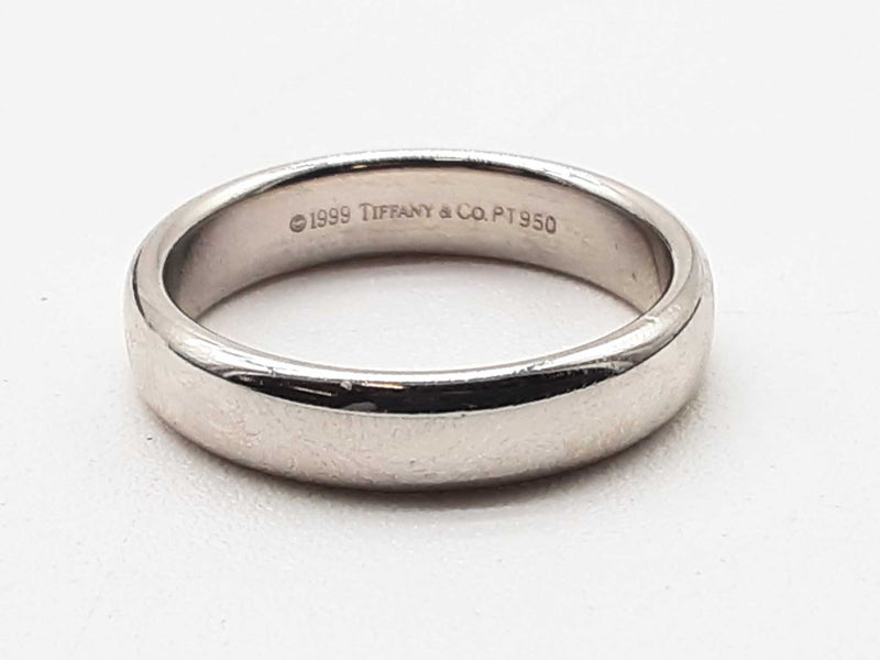 Tiffany & Co. 0.95 Platinum 9.0g Plain Band Ring Size 8 Do0124rxzde