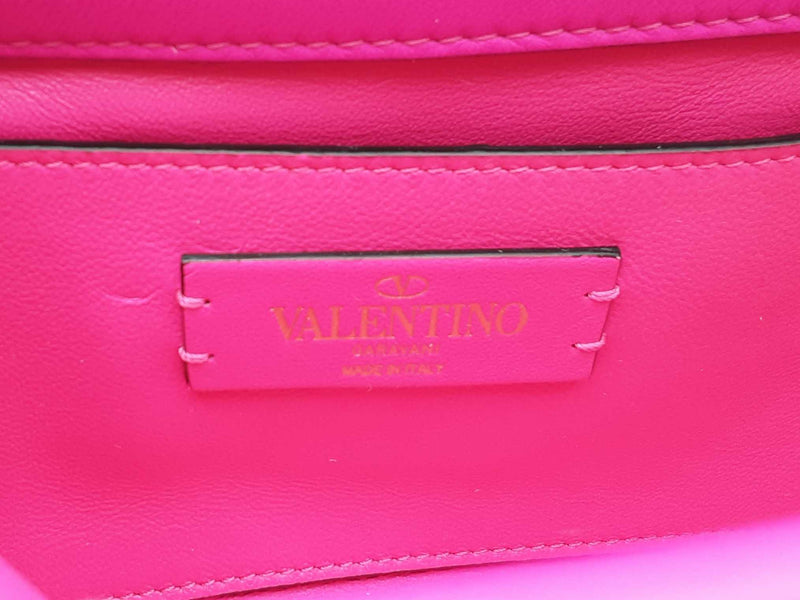 Valentino Garavani Roman Stud Small Pink Leather Shoulder Bag Fw0124lxzxdu