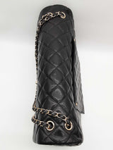 Chanel Classic Jumbo Black Quilted Caviar Leather Shoulder Bag Do0326irxzde