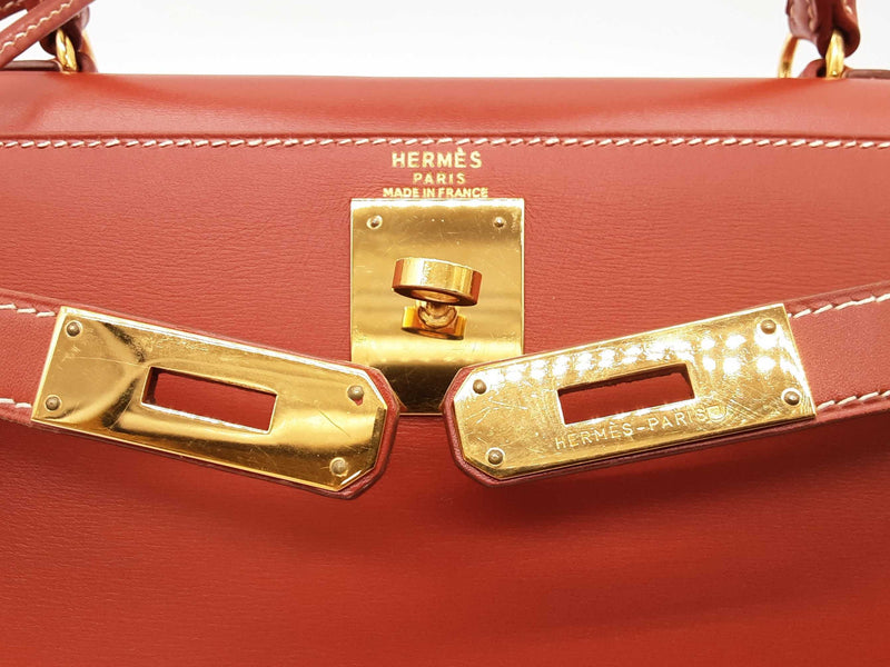 Hermes Kelly 28 Brique Red Box Calf Gold Hardware Handbag