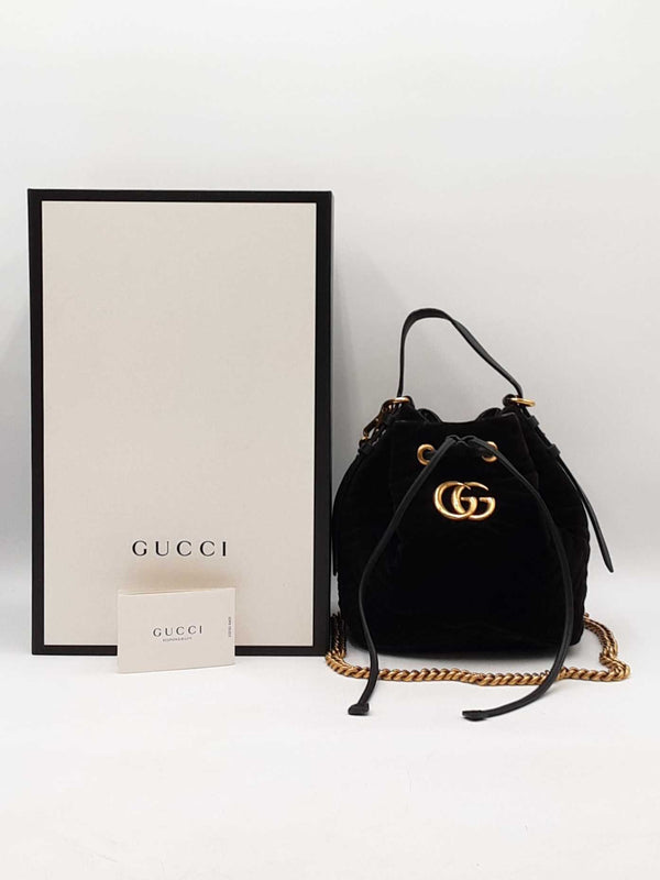 Gucci Marmont Bucket Bag In Matelassé Black Velvet Fw0825lrxdu