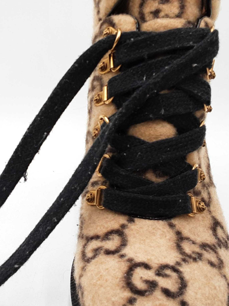 Gucci Combat Ankle Boots In Beige & Ebony Gg Monogram Wool Size 39 Fw00625ozxdu