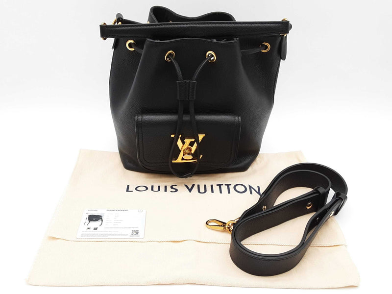 Louis Vuitton Lockme Black Leather Bucket Bag Do0425sxzde