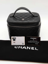 Chanel Quilted Black Leather Vanity Case Eb0626loxzde