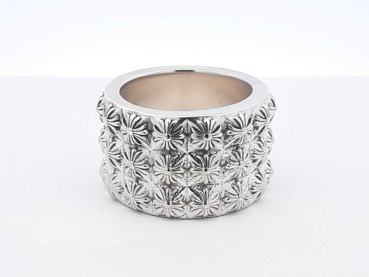 アクセサリー CHROME HEARTS PETE PUNK TRIPLE RING Chrome Hearts Pete Punk Triple Stack Ring In Silver 32.5g Size