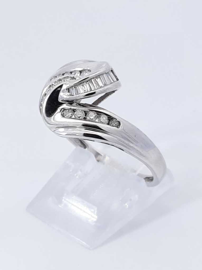 0.26 Cttw Diamond & 14k White Gold Swirl Ring 4 Grams Size 11 Fw0925lczdu9