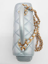 Chanel 24c Coco Light Blue Iridescent Quilted Leather Crossbody Bag Do0925pxzxde