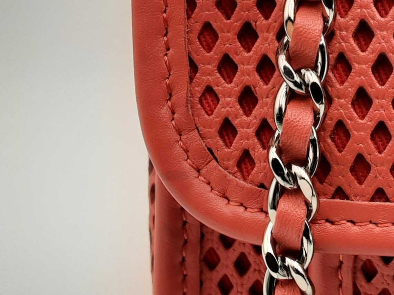 Chanel Perforated Red Leather Up In The Air Flap Shoulder Bag Eb0125lexzsa