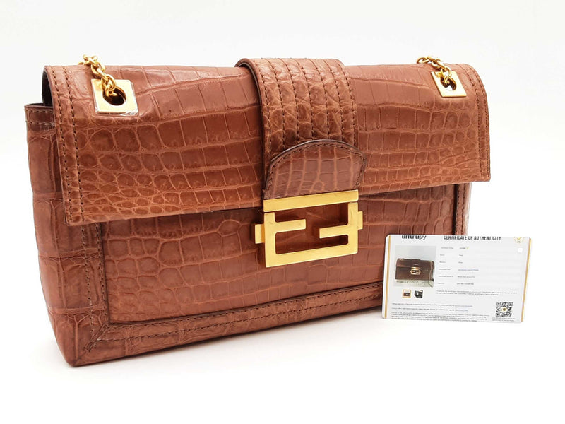 Fendi Baguette Maxi Crocodile Embossed Chain Handbag Sd0325izxzde