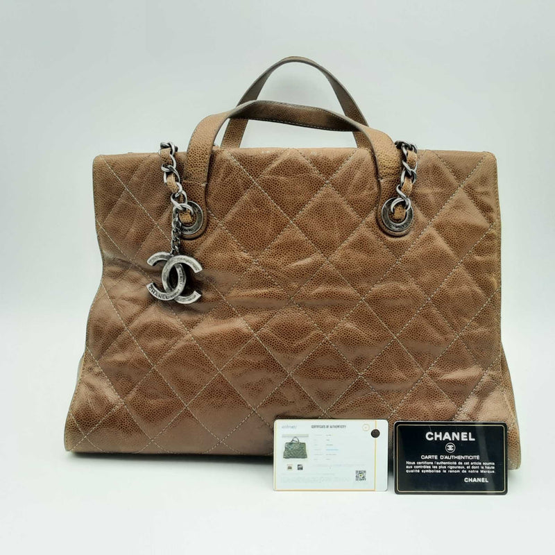 Chanel Crumpled Calfskin Quilted Cc Tote Hs0624pxzsa