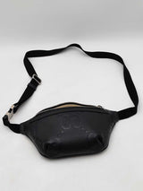 Gucci Logo Embossed Black Leather Belt Bag Eb1025woxdu